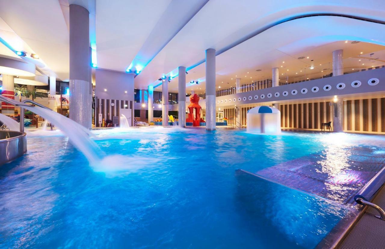 Vacationclub - Aquamarina Apartament C-19 Swinoujscie Bagian luar foto